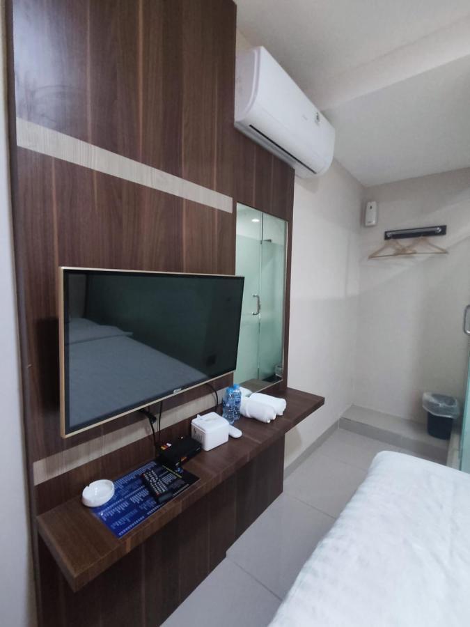Hotel Morena Batam Esterno foto